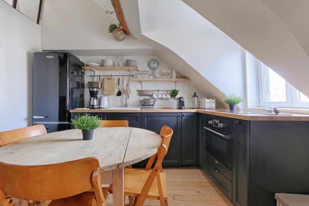 Mykeypers - Fantastic Designed Parisan Loft 2Br/6P- Le Marais Apartman Kültér fotó